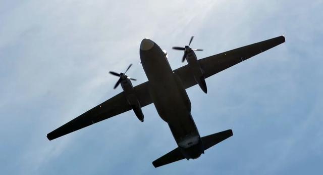 突发!俄载28人飞机坠海