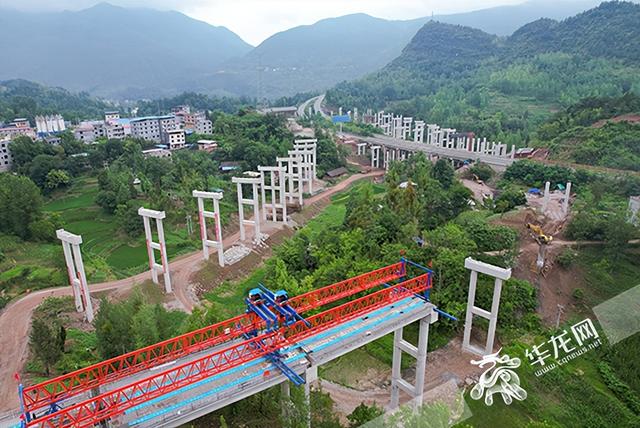 渝湘複線高速彭酉段加快推進建成後兩地車程縮短一半喜迎八方朋友