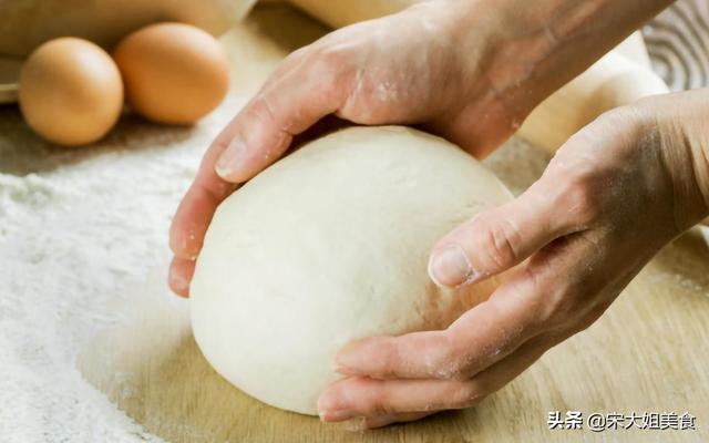 下面给大家分享和面过程中的小技巧