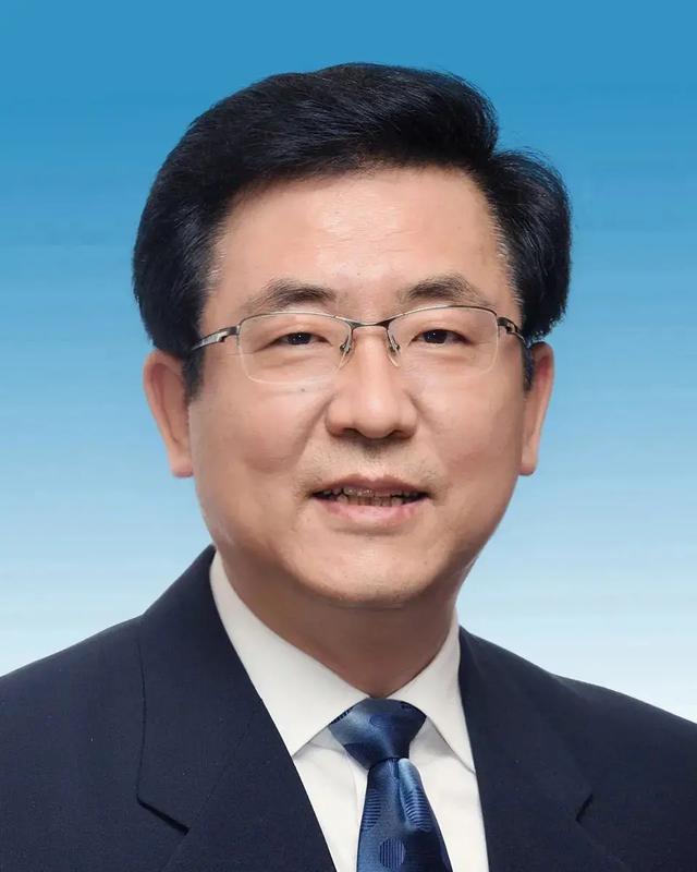 正式当选赵龙成全国最年轻省长