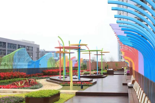 课程构建,推行学科融合,艺体发展的"延时服务"