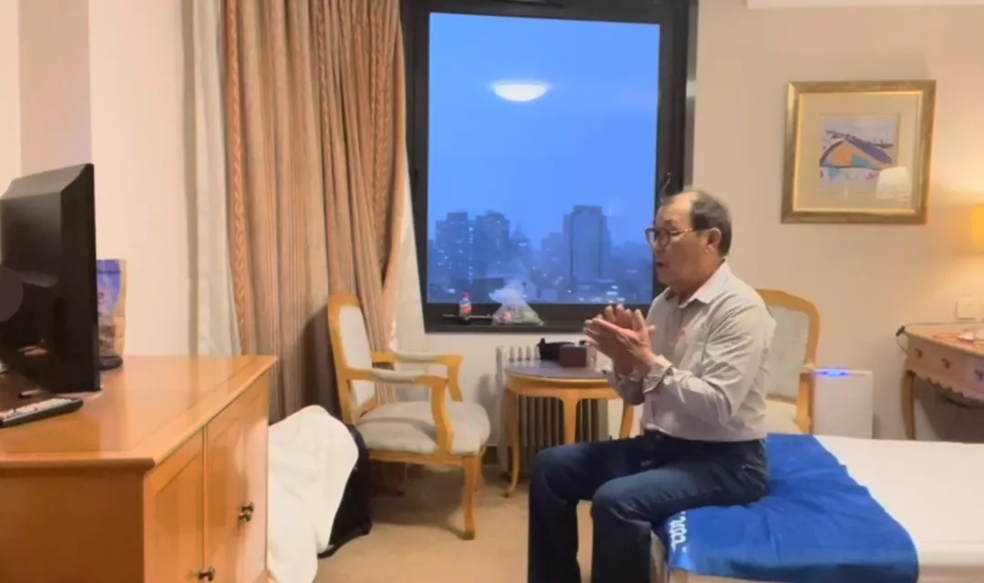 值得一提的是,高亭宇夺冠前一天的2月11日,是罗致焕和李亚慧从北京