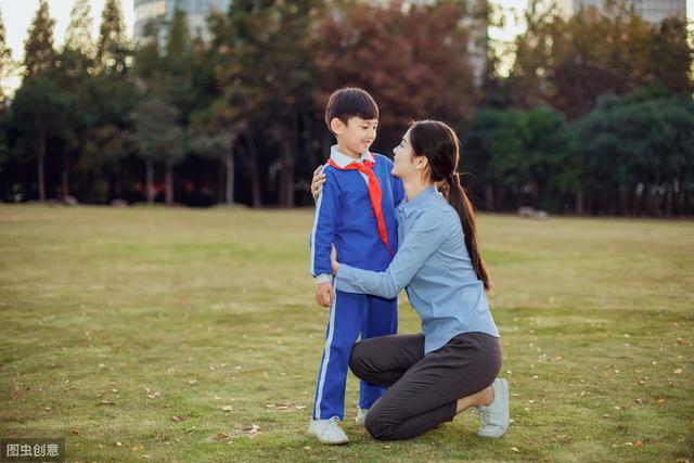 「超级宝妈」“神童”进入中科院却被劝退，成绩真的是唯一关注的点吗？