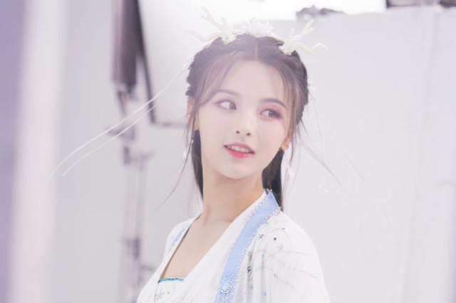 火箭少女101的5部待播剧,杨超越占了3部,你最期待哪一部?