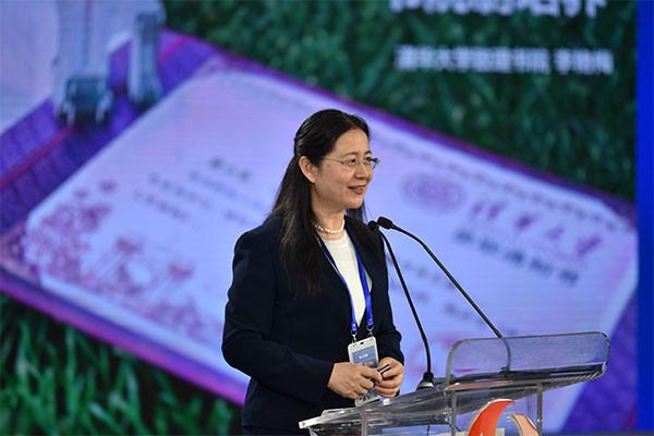 "同济大学招生办公室主任陈宇光说,"大学的教育模式也要发生变化,针对