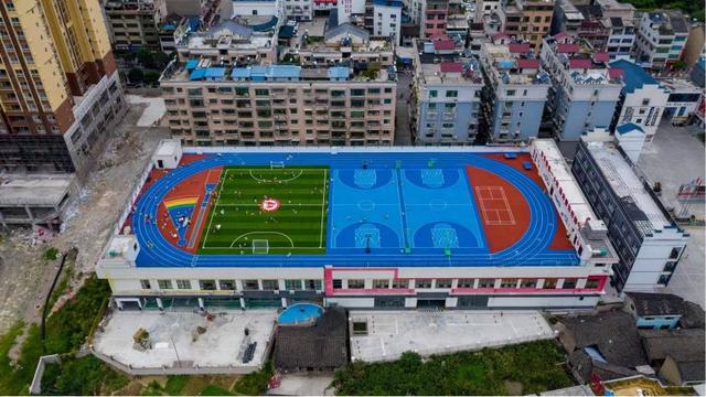 正心谷给孩子们送出"开学礼物"