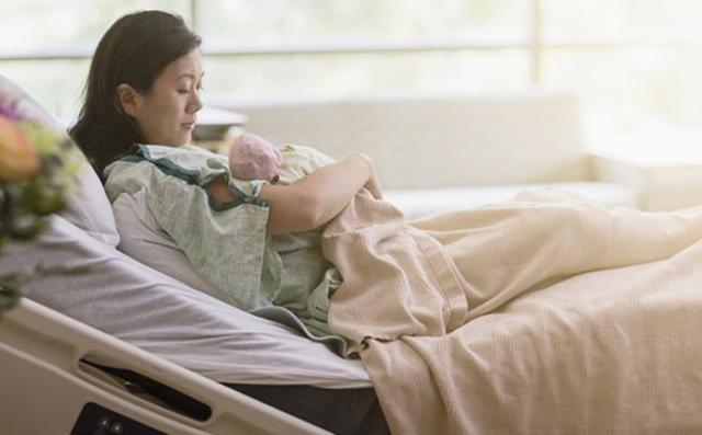 宝妈坐月子容易被气哭?不是宝妈太矫情,是这3件事太难熬