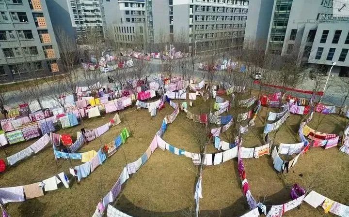 广东人晾衣服都要算好回南天到来的时间