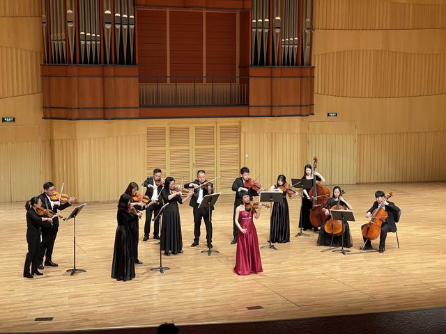 旅德青年小提琴家在家乡奏响《思乡曲》:走进音乐厅系列演奏首场奏响