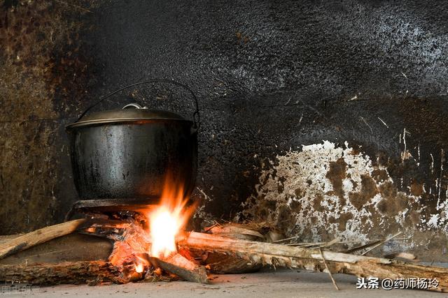 燒柴火,燒煤做飯,易得肺癌?還有多少農村女性在飽受煙塵汙染?