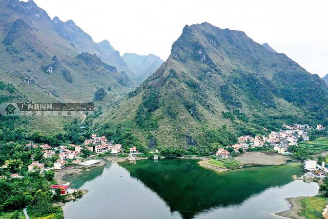 摄 广西新闻网大化5月16日讯(通讯员 韦哲)在大化瑶族自治县岩滩,大化